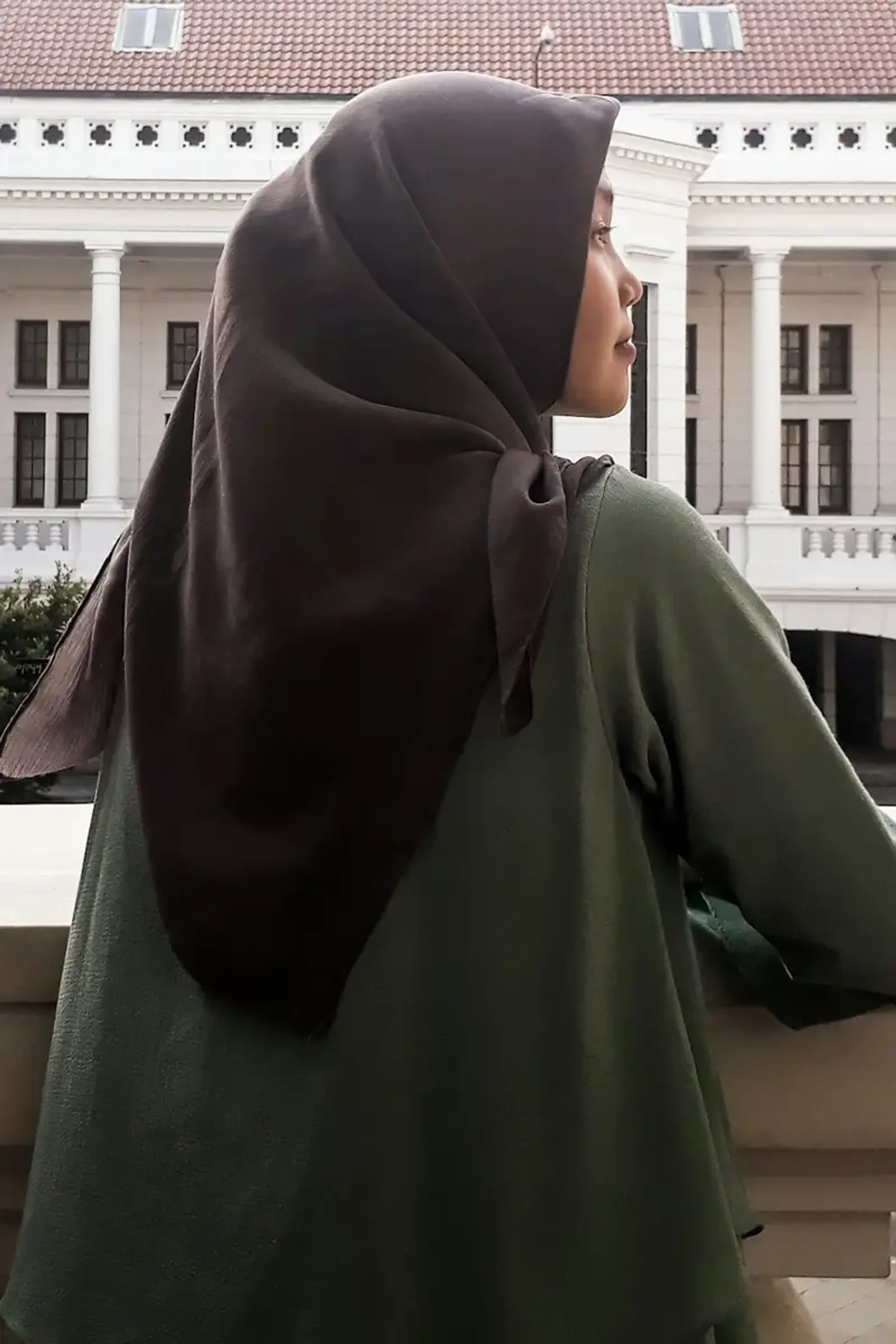 Femme musulmane de dos